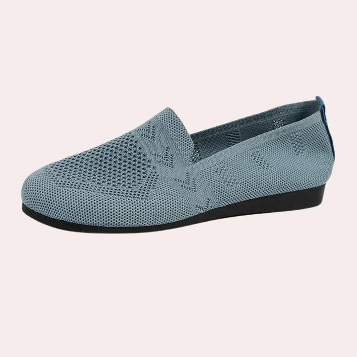 Versatile women's orthopedic casual shoes, offering all-day comfort and sturdy arch support.