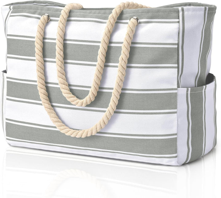 Ready for adventure: Women's oversized waterproof travel bag, sandproof and very spacious.