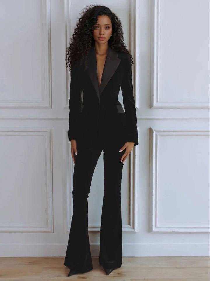 Stylish women's business attire: sleek blazer and comfortable flare trousers. A sophisticated workwear set.