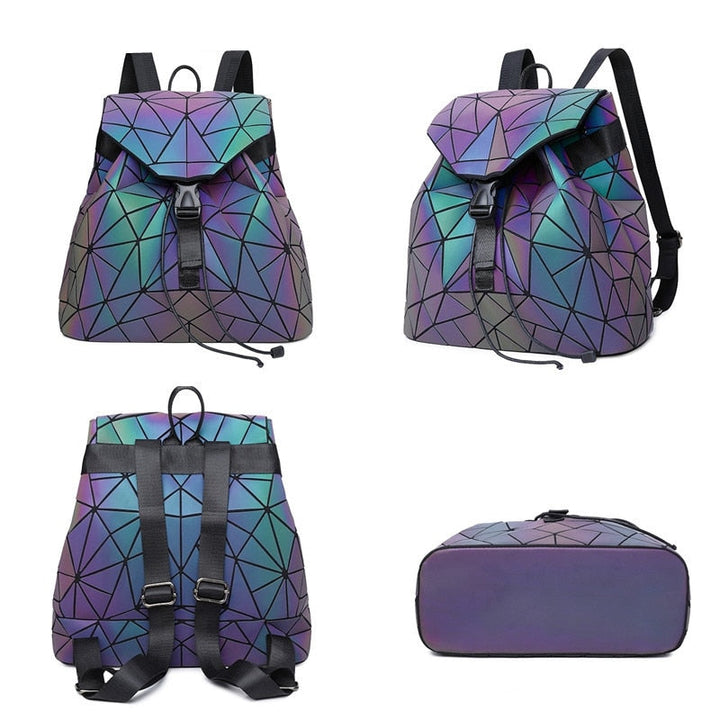 Reflective geometric women's fashion backpack, color-changing and luminous, ideal for day or night.