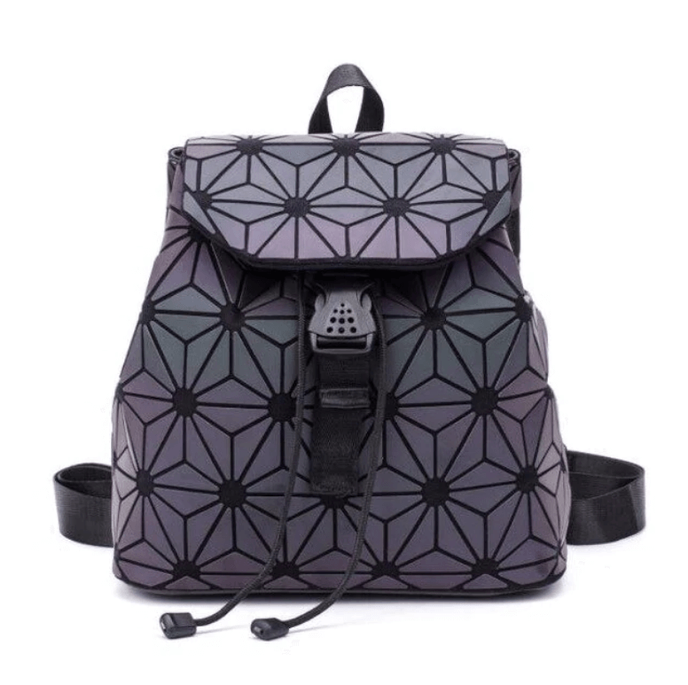 Versatile women's reflective daypack, geometric pattern, color-changing, ideal for everyday style.