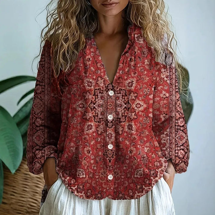 Womens elegant nature print blouse with a relaxed fit, long sleeve for versatile casual wear.
