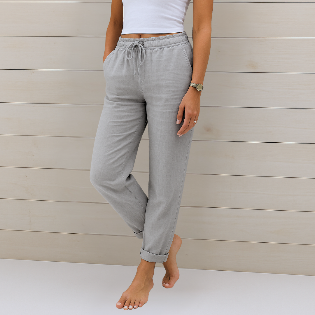 Comfortable women's pants with an elastic waist and relaxed fit, perfect for effortless everyday style.