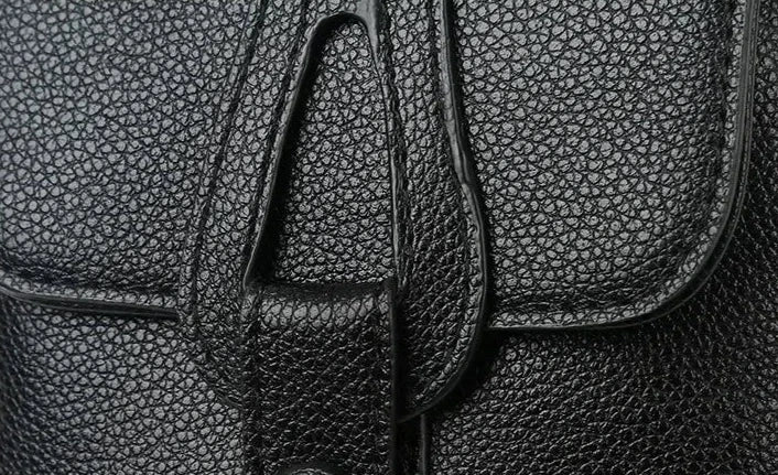 Elegant genuine leather women's shoulder bag, retro vintage handbag, a classic accessory for everyday style.