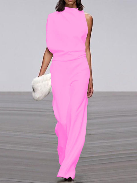 Casual chic women's sleeveless open-back jumpsuit, wide-leg design offering comfort and style.
