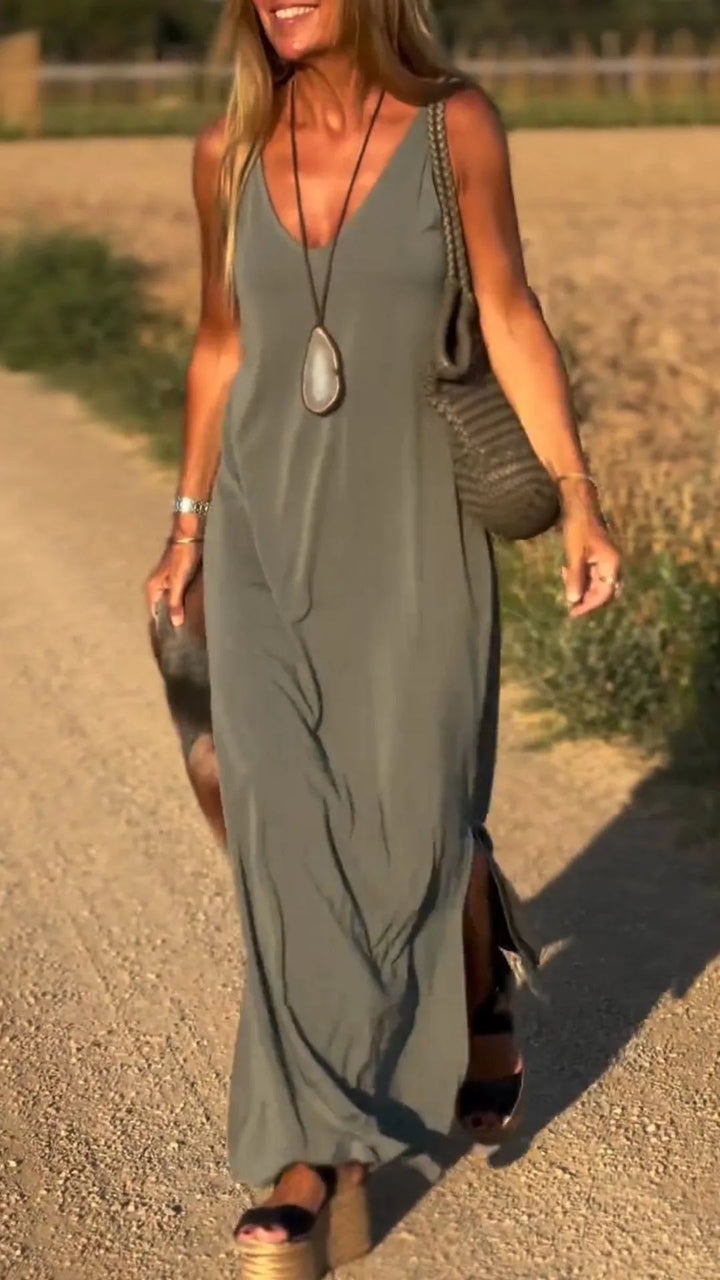 Stylish women's sleeveless summer dress, a versatile piece for elegant or casual occasions.