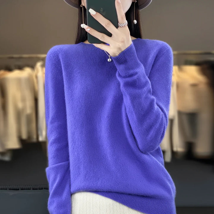 Versatile women's crewneck pullover, warm & soft for casual autumn and winter fashion wear.
