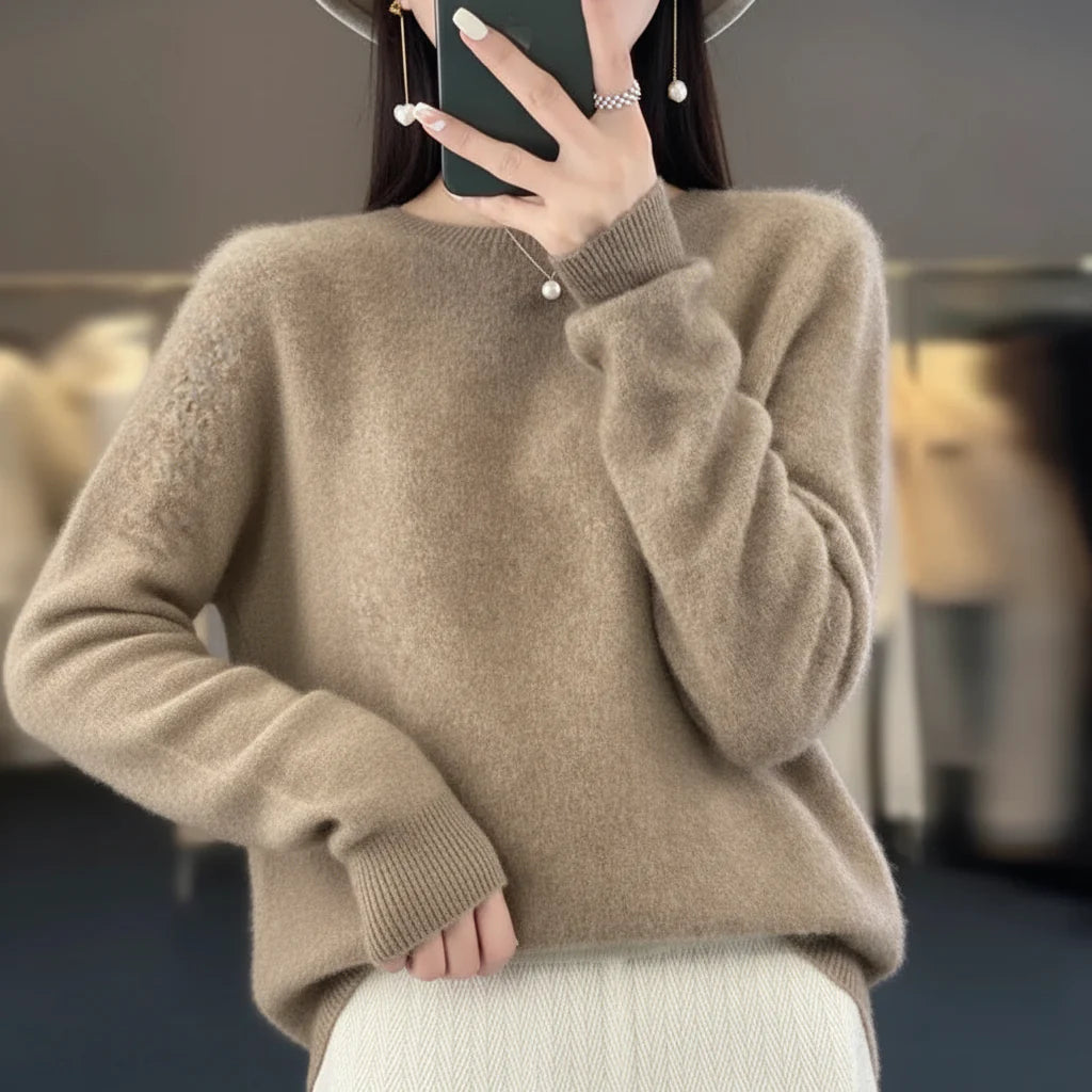 Chic women's pullover crewneck sweater, soft and warm for casual winter fashion.