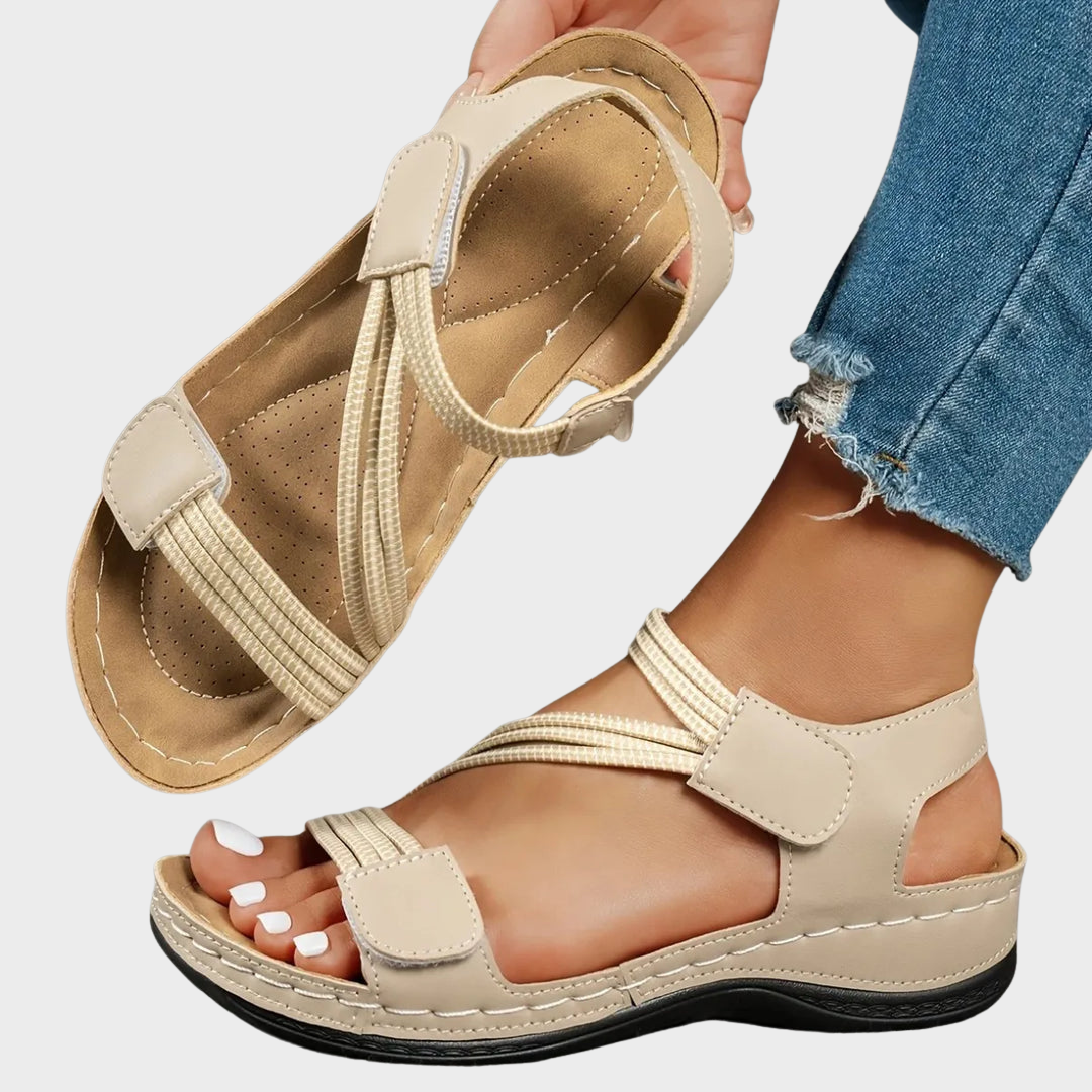 Women's stylish comfort sandals with foot support for all-day wear. Perfect for summer & everyday.