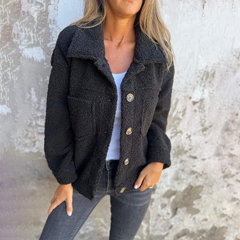 Comfortable women's thick cardigan jacket. Warm cozy outerwear, perfect for autumn winter casual fashion.