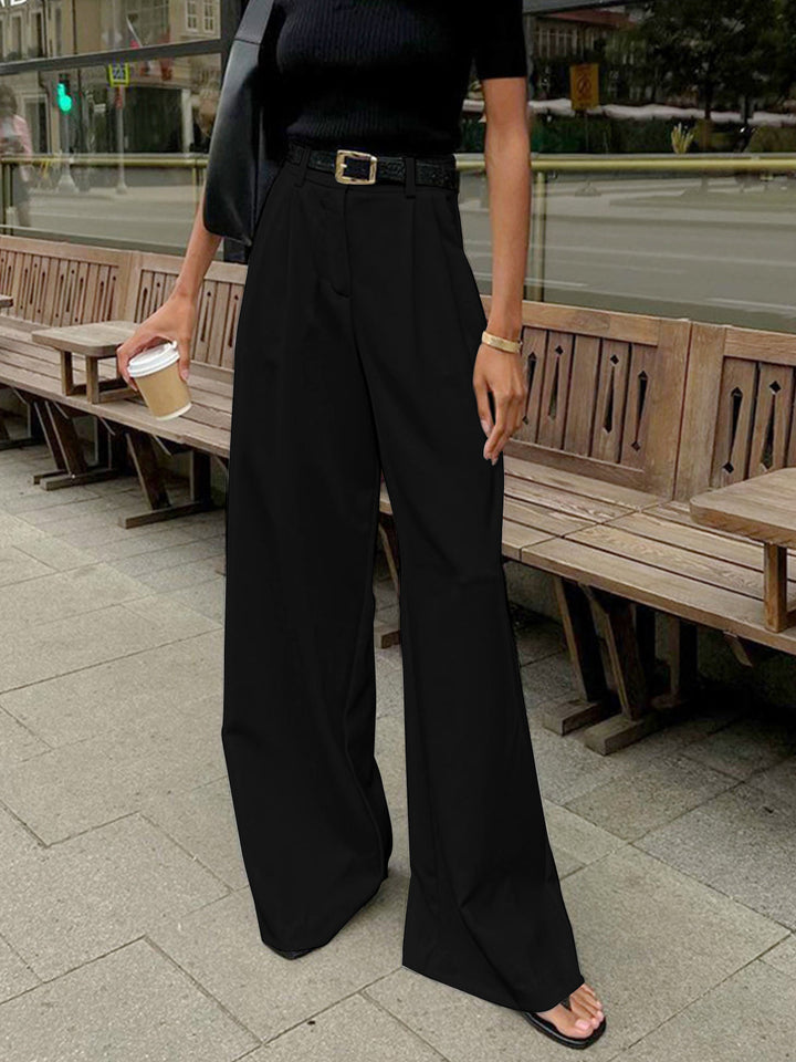 Elegant women's tailored wide-leg pants, a versatile bottom for comfortable fashion and smart casual outfits.