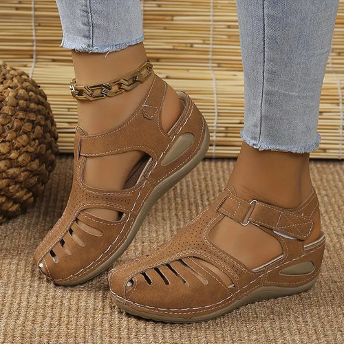 Comfortable women's casual sandals with arch support and slip-resistant sole for daily wear.