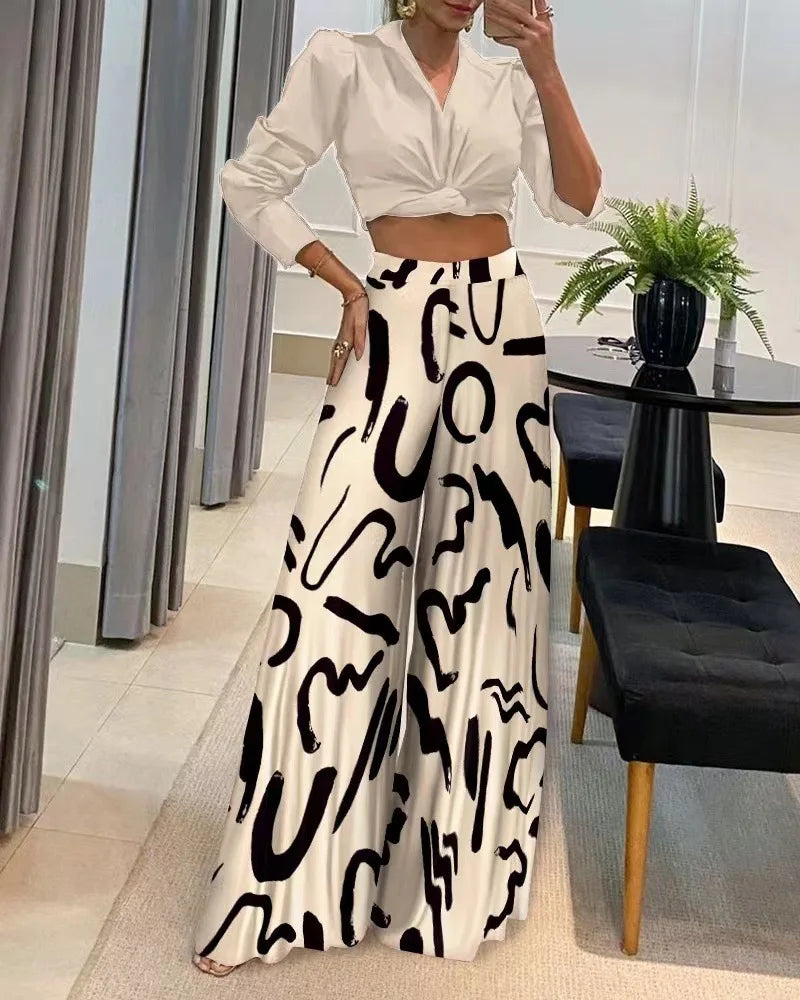 Women's trendy printed wide leg pants. Casual chic patterned trousers for effortless spring/summer style.