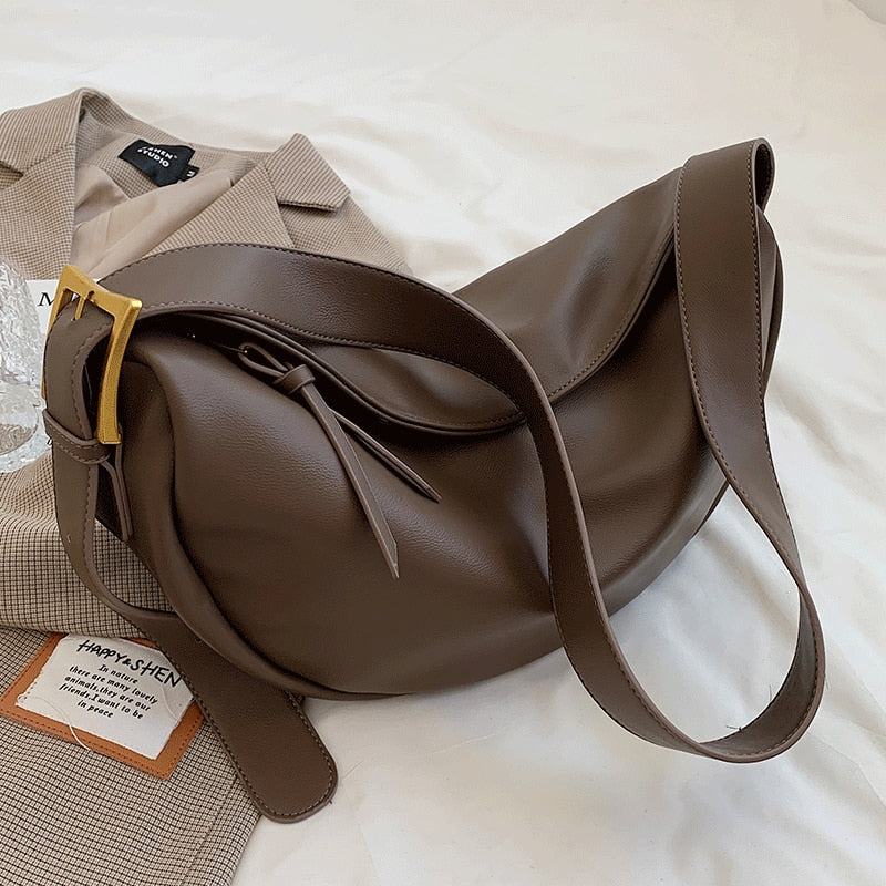 Elegant women's crossbody purse with an adjustable strap, ideal for daily essentials and a chic, hands-free look.