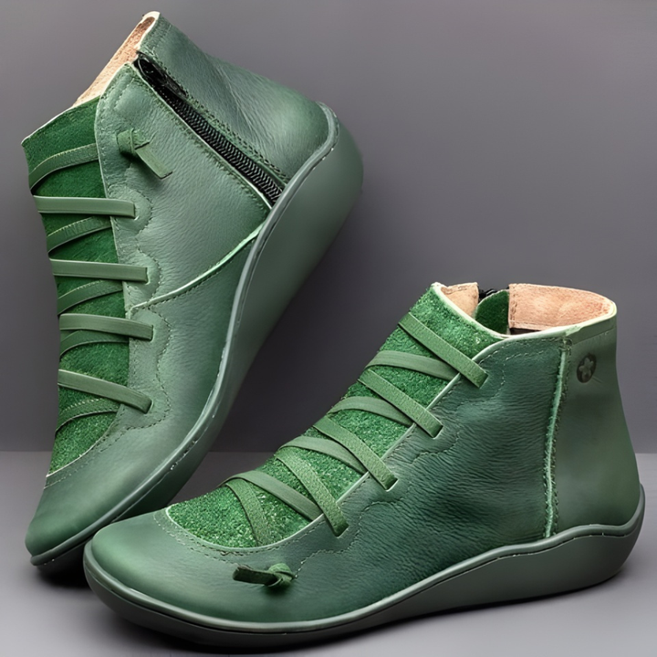 Elegant women's everyday shoes, designed for timeless style and comfort, suitable for any casual or office look.