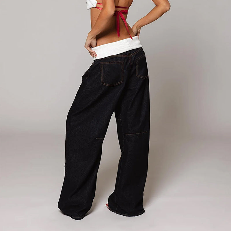 Comfortable women's relaxed fit wide leg denim pants. Vintage style baggy jeans, ideal for casual outfits.