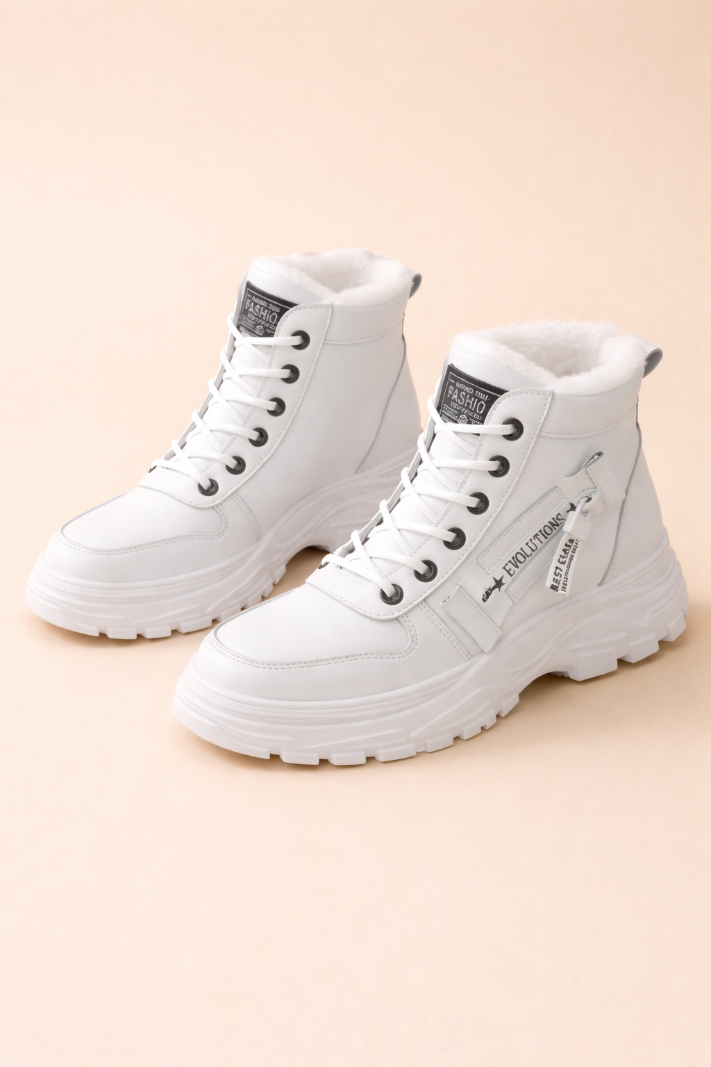 Comfortable women's winter boots, waterproof for snow & cold. Warm outdoor footwear with non-slip grip.