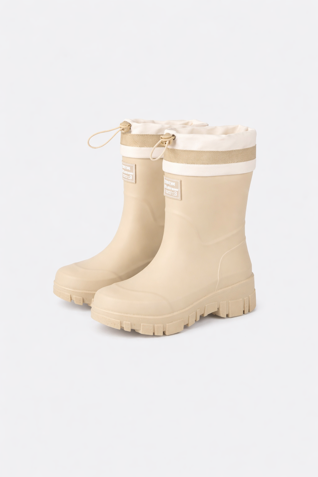 Outdoor women's waterproof boots, easy slip-on for gardening or walks.