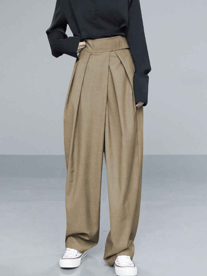 Effortlessly stylish women's wide leg pants. Comfortable, adjustable velcro waist for a chic, perfect fit.