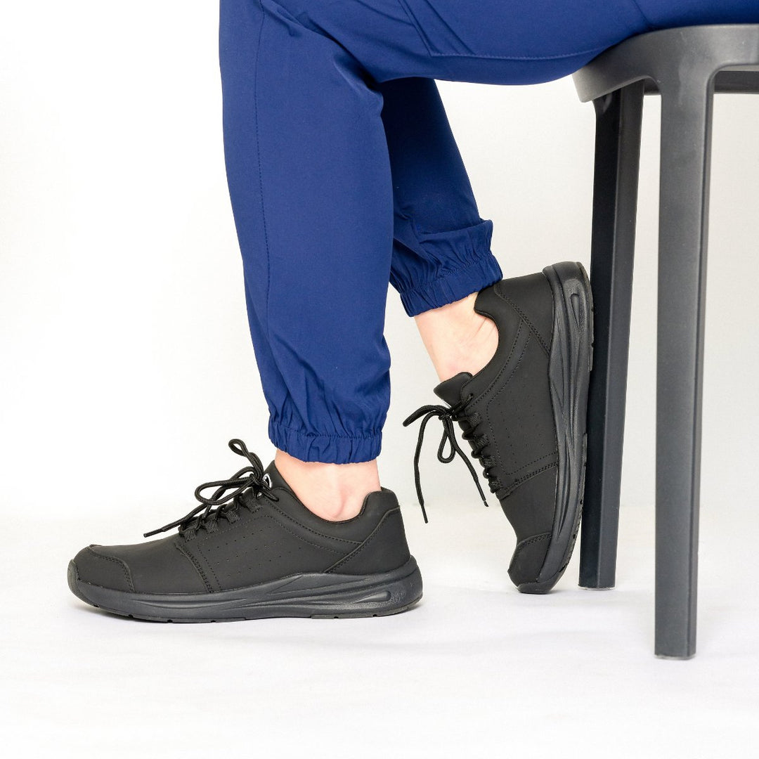 Women's ComfortWear Healthcare Work Shoes - Lexians