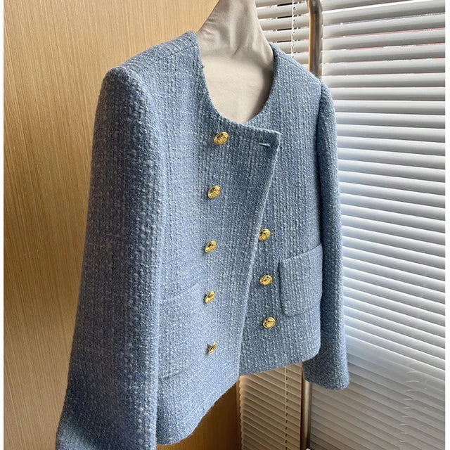 Women's lightweight casual short jacket, perfect chic layer, breathable fabric, versatile colors, stylish for any outfit.